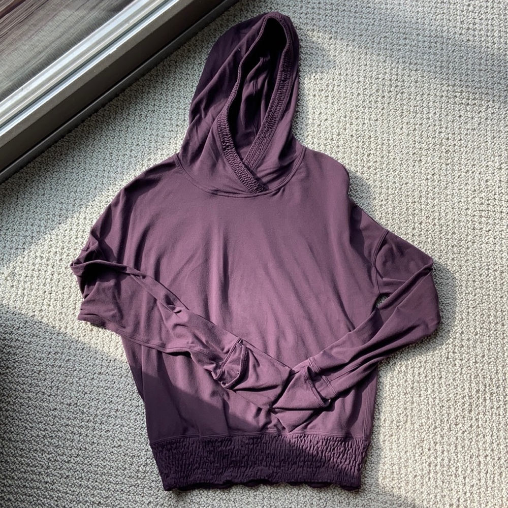 Lululemon Running sweatshirt